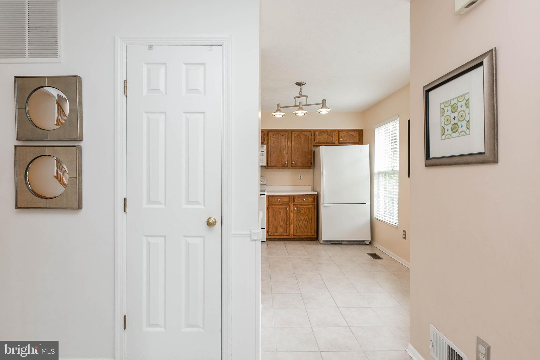 2012 Masters Drive Baltimore, MD 21209 - Photo 5 of 40