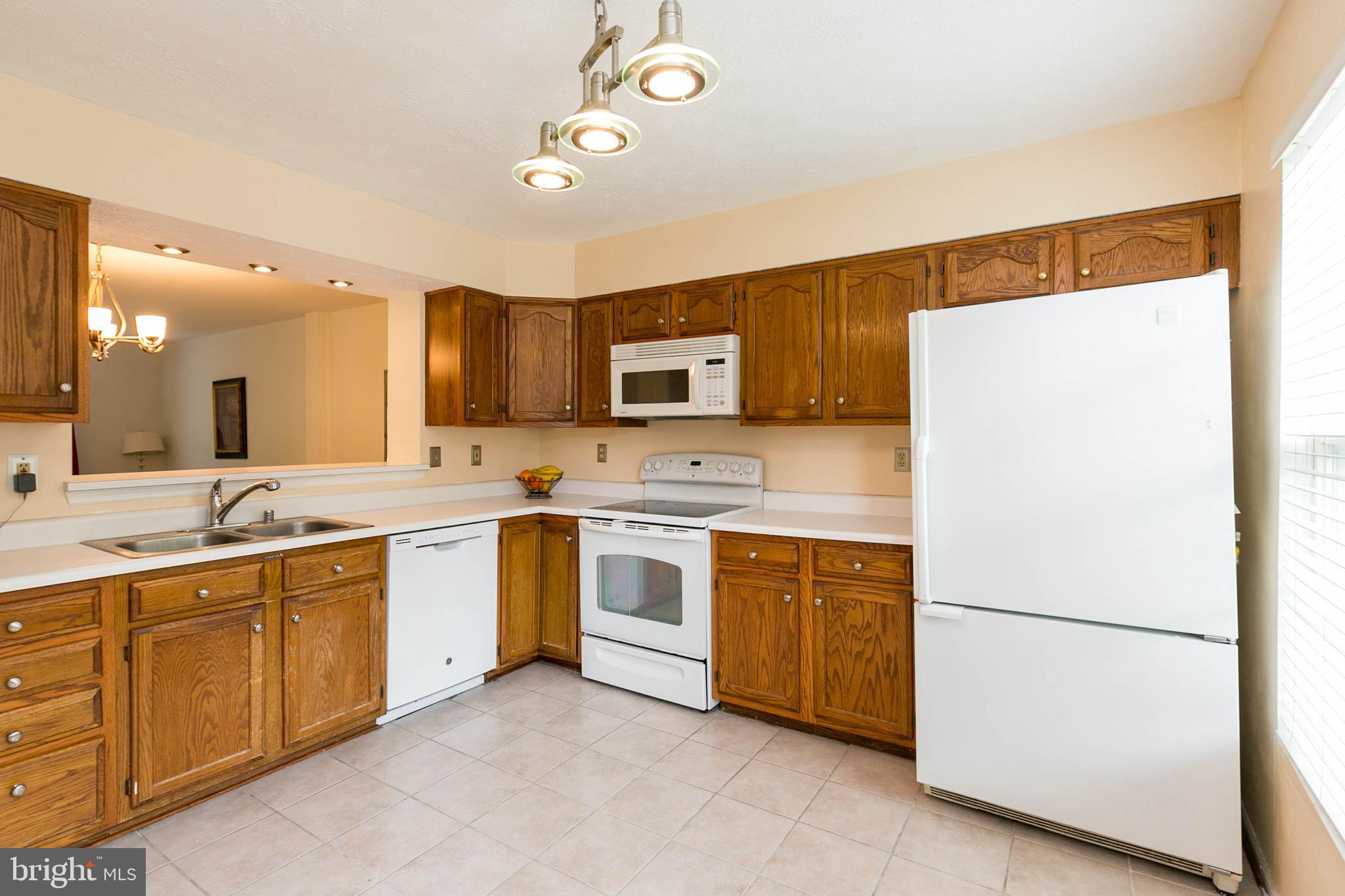 2012 Masters Drive Baltimore, MD 21209 - Photo 10 of 40