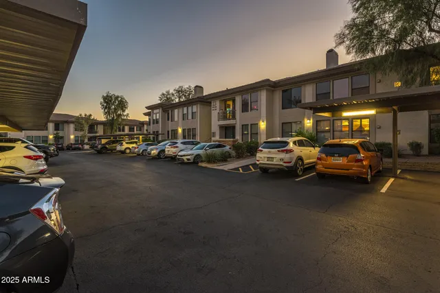 $399,900 | 6900 East Princess Drive, Unit 1246, Phoenix, AZ 85054