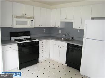 236 Hollyoke Road Somerdale, NJ 08083 - Photo 3 of 5