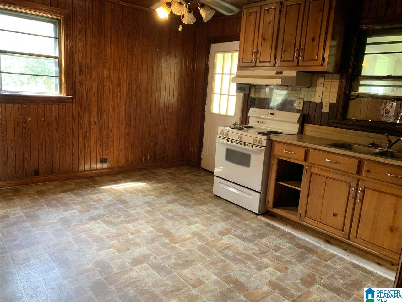 114 Augusta Street Clanton, AL 35045 - Photo 2 of 3
