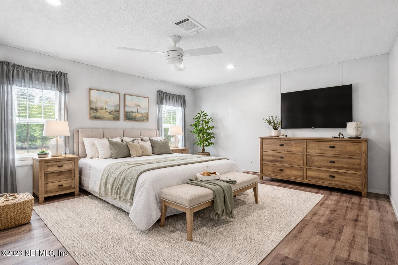 110 Slipper Way Hawthorne, FL 32640 - Photo 7 of 42 a living room with furniture and a flat screen tv