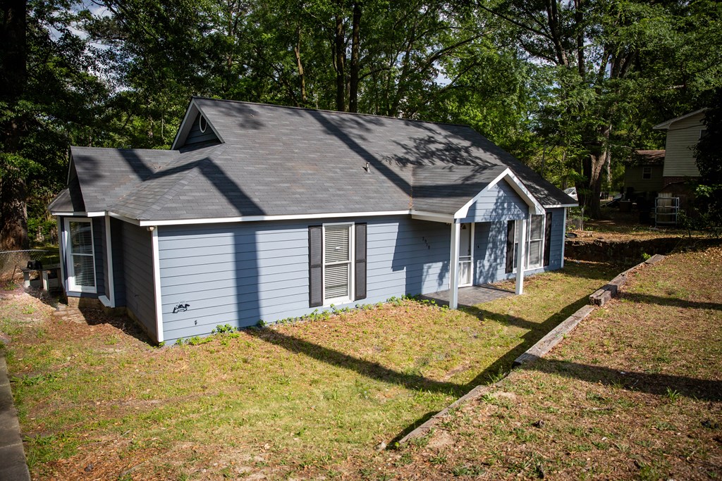 2918 Reese Road Columbus, GA 31907 - Photo 3 of 32