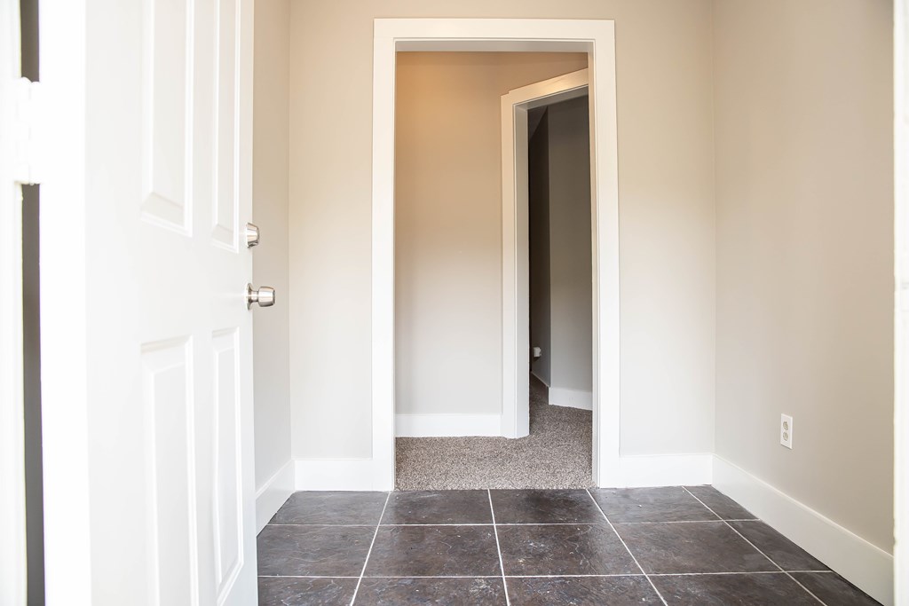 2918 Reese Road Columbus, GA 31907 - Photo 4 of 32