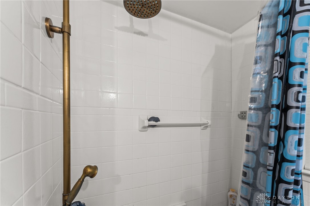 1012 West Sparrow Road Springfield, OH 45502 - Photo 22 of 42
