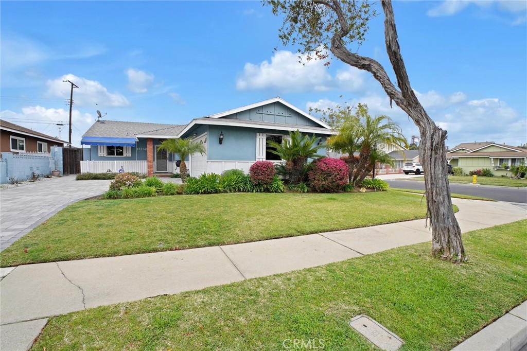 17230 Bonham Avenue Carson, CA 90746 - Photo 2 of 25