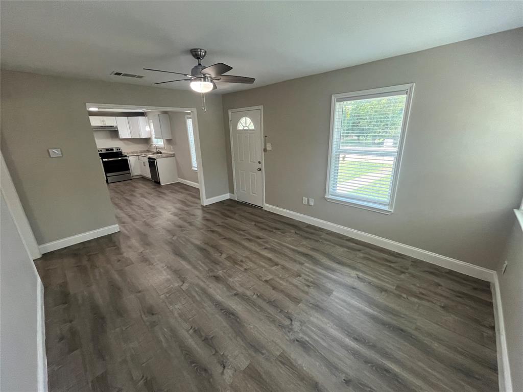 7046 Forney Road Dallas, TX 75227 - Photo 4 of 19