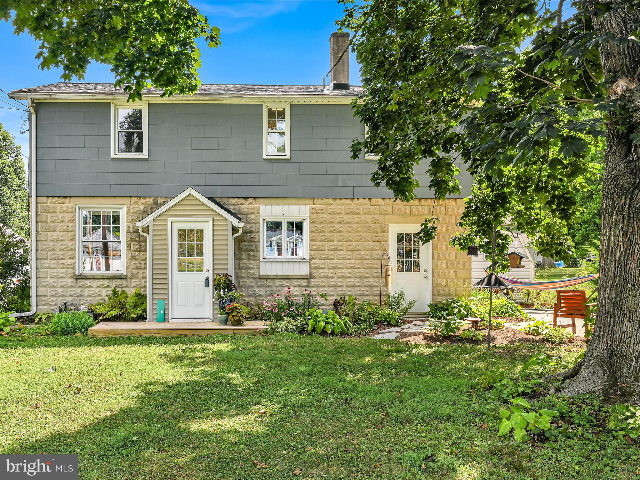 6 South Avenue Landisville, PA 17538 - Photo 1 of 29 Welcome home!