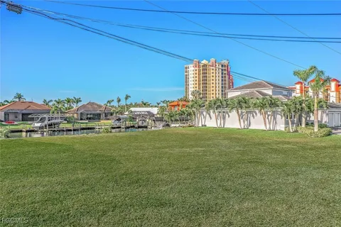 $1,495,000 | 1524 Southwest 57th Street, Cape Coral, FL 33914