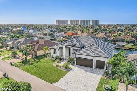 $1,289,000 | 1524 Southwest 57th Street, Cape Coral, FL 33914