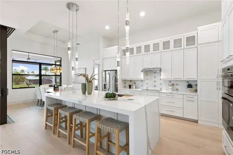 $1,289,000 | 1524 Southwest 57th Street, Cape Coral, FL 33914