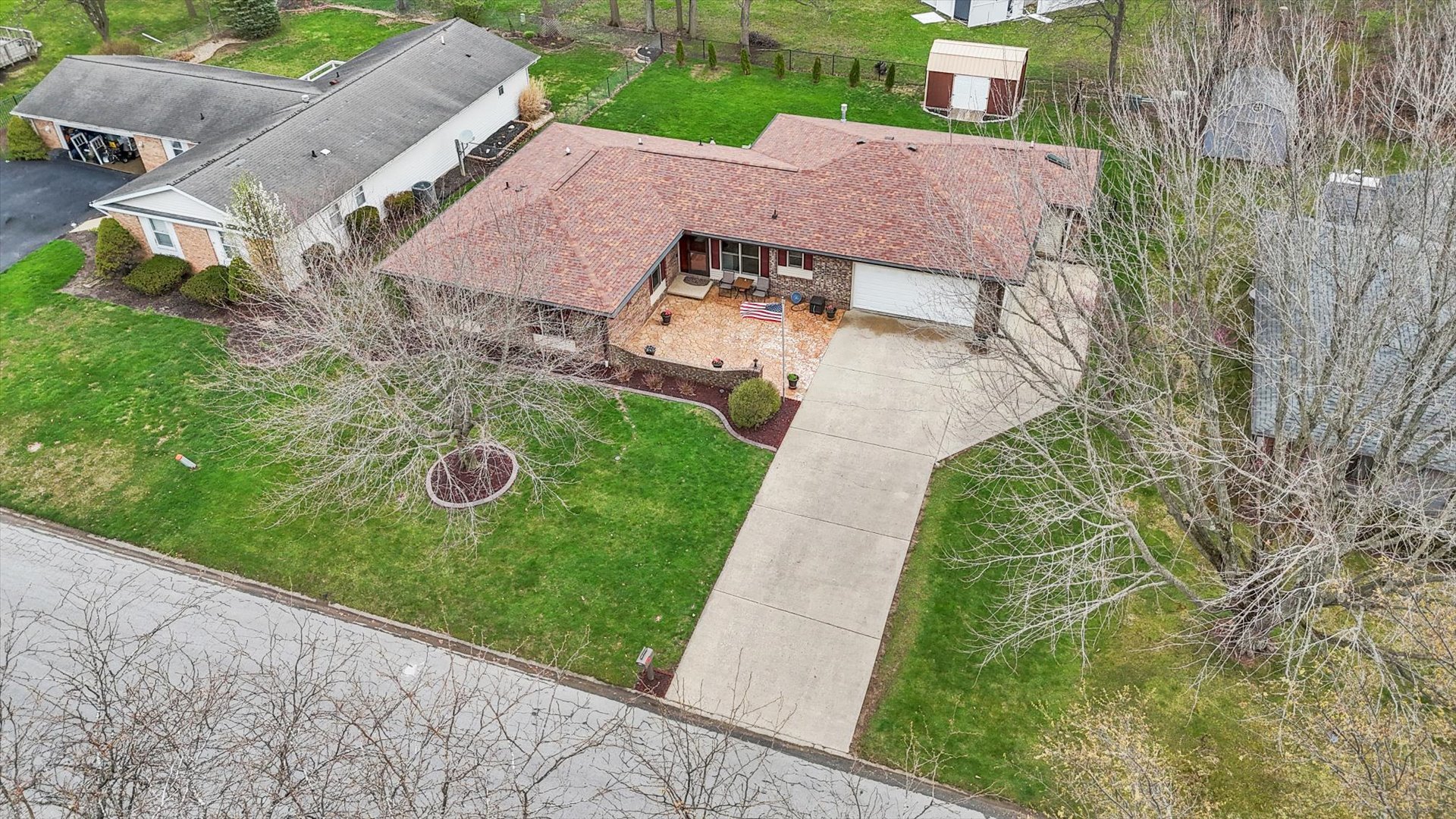 3629 Tuttle Street Danville, IL 61832 - Photo 39 of 47 an aerial view of a house with yard