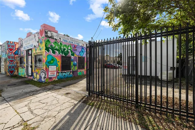 $3,500,000 | 664 Northwest 29th Street, Miami, FL 33127
