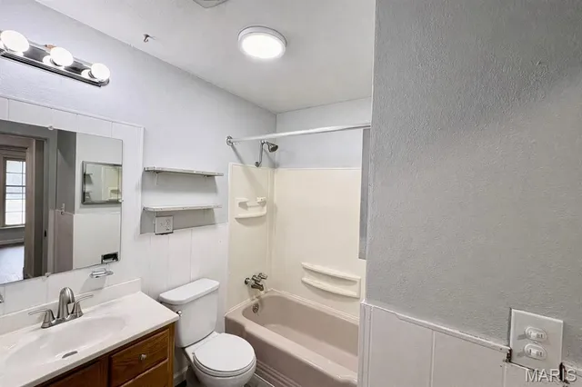 $1,550 | 56 Moorland Drive, Granite City, IL 62040