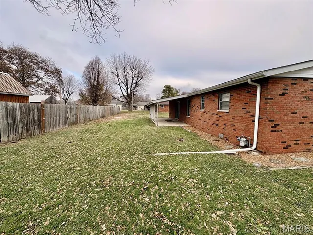 $1,550 | 56 Moorland Drive, Granite City, IL 62040