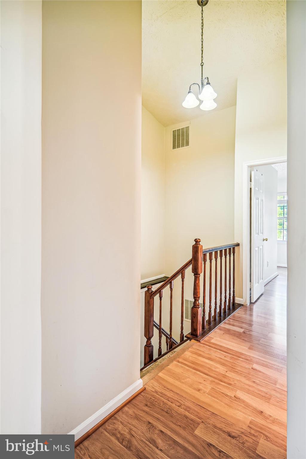 13307 Burkitts Road Fairfax, VA 22033 - Photo 21 of 36 Hall