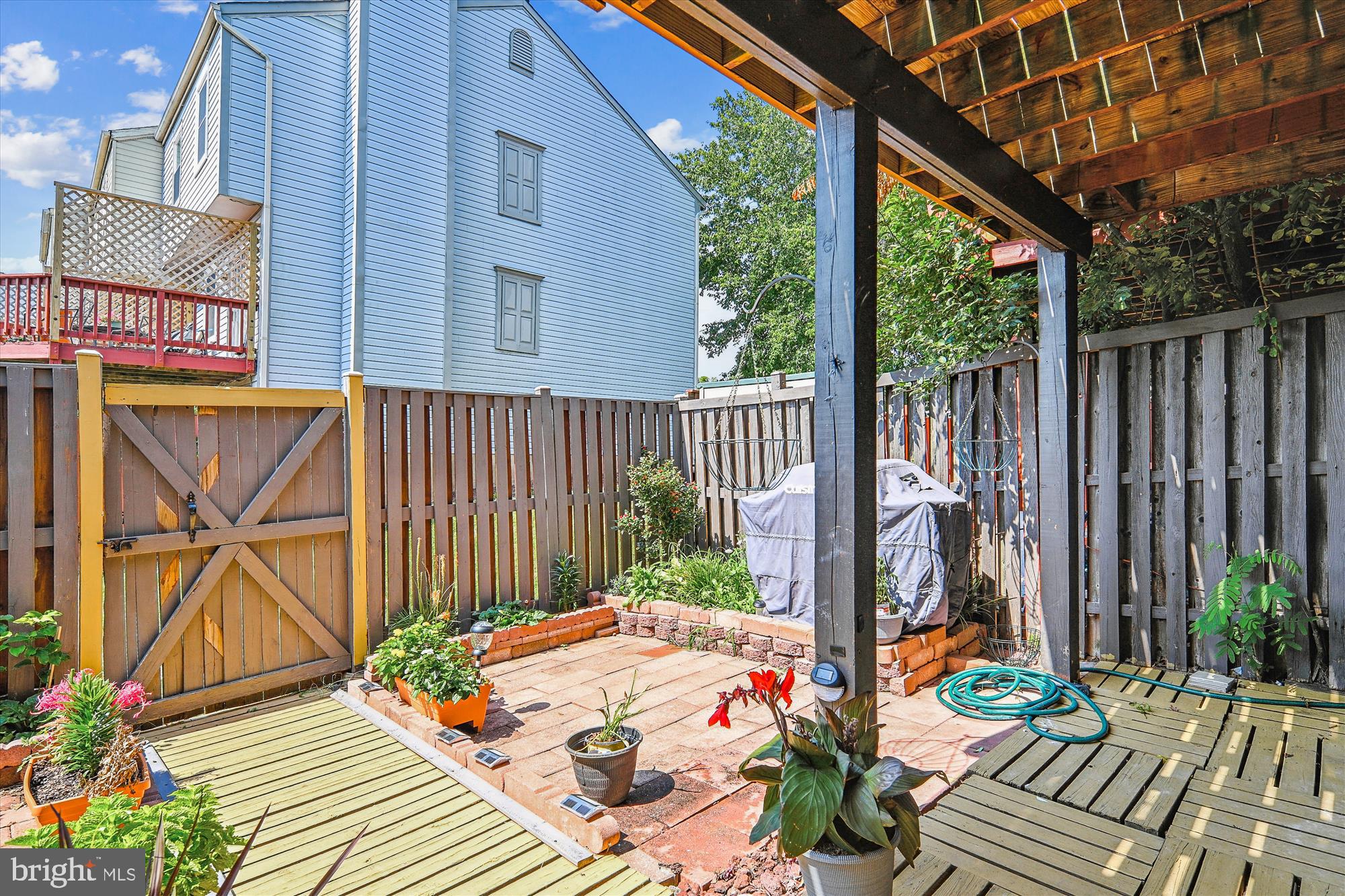 13307 Burkitts Road Fairfax, VA 22033 - Photo 25 of 36 Back Yard