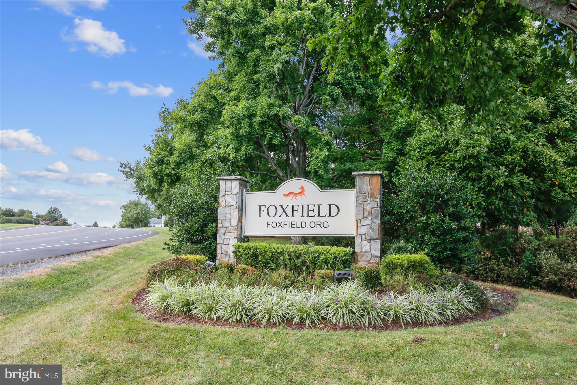 13307 Burkitts Road Fairfax, VA 22033 - Photo 30 of 36 Foxfield Sign