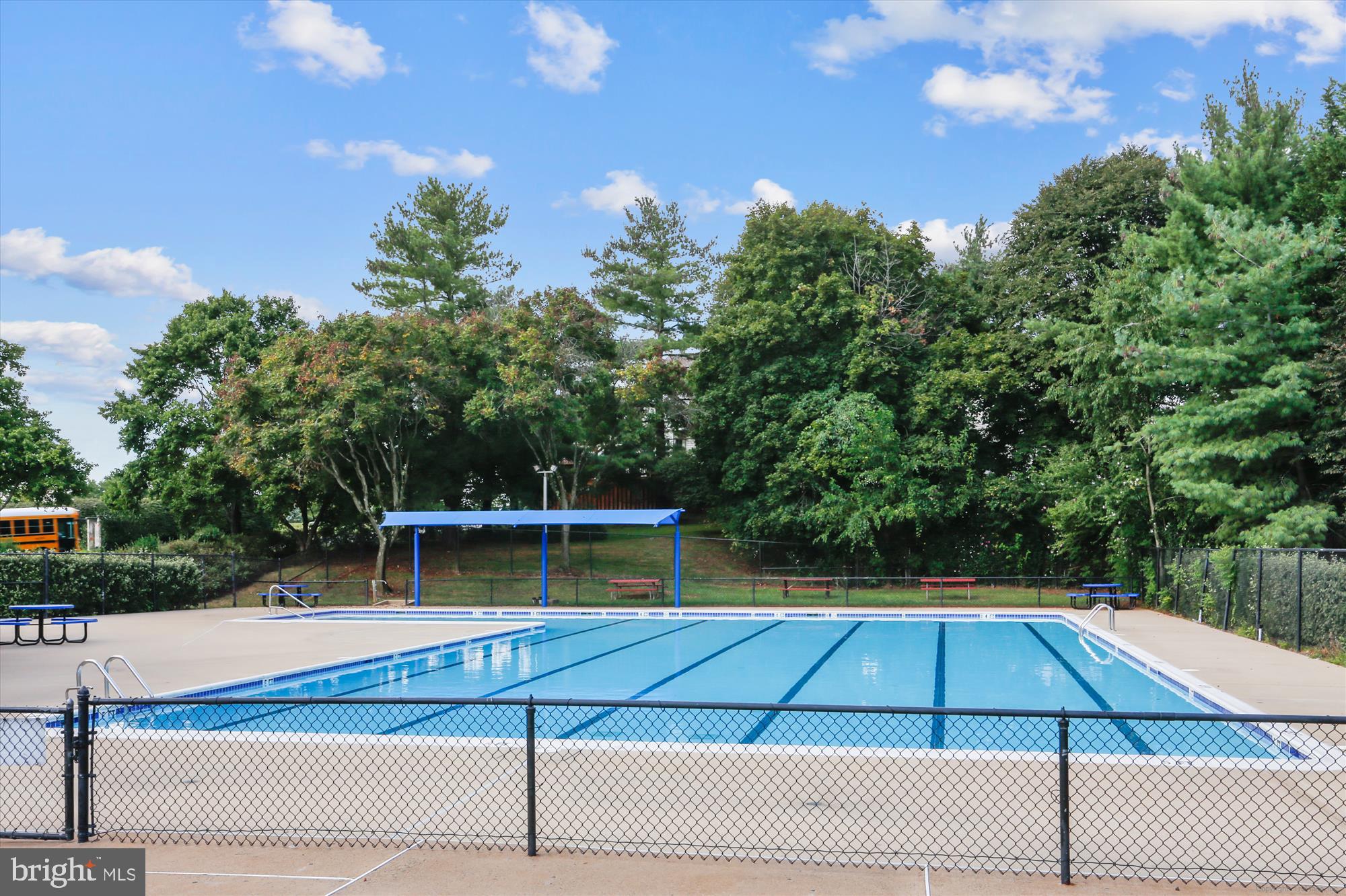 13307 Burkitts Road Fairfax, VA 22033 - Photo 32 of 36 Foxfield Pool