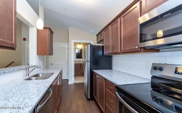 $1,100 | 212 Orlando Way, Unit B, Greenville, NC 27834