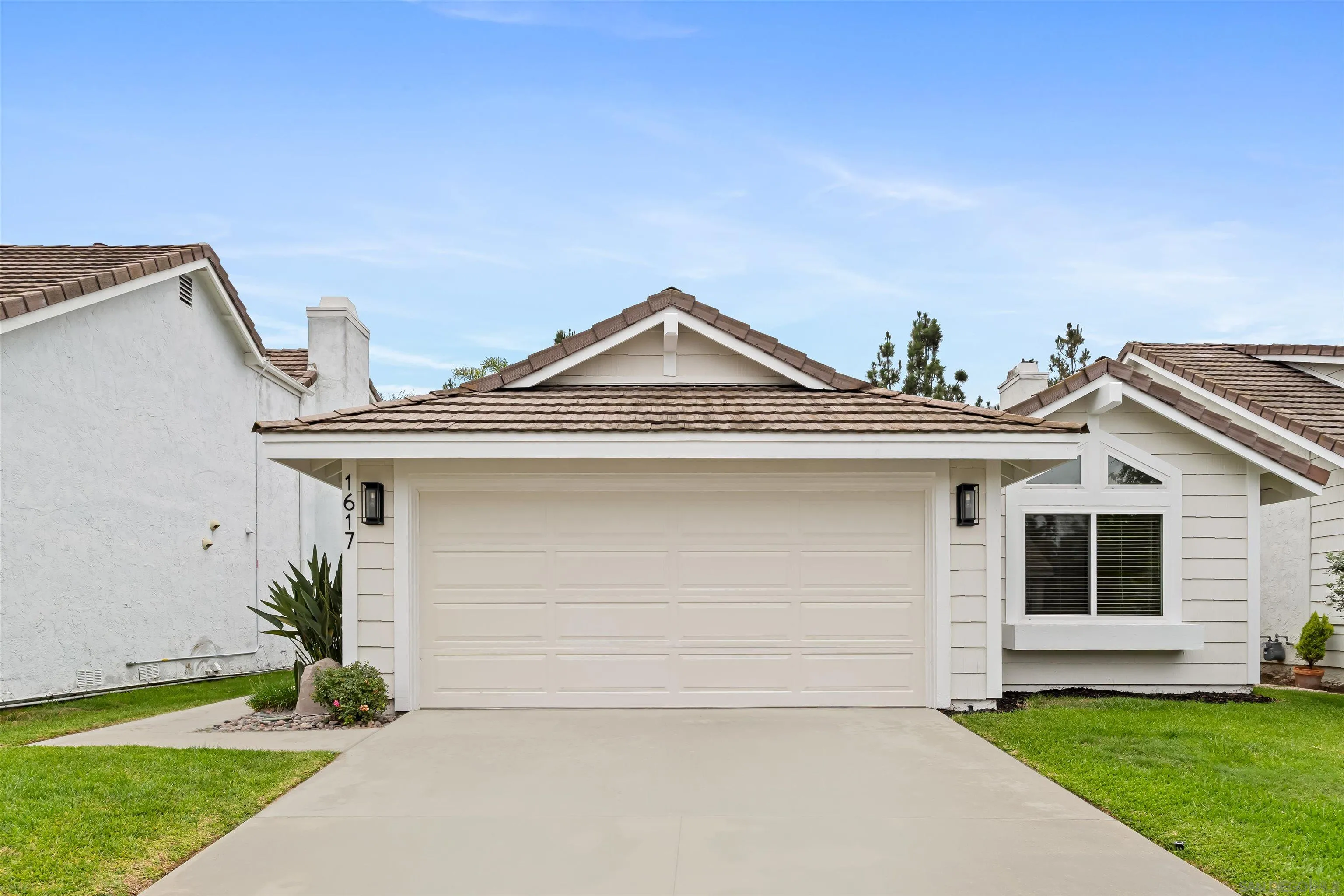 1617 Blossom Field Way Encinitas, CA 92024 - Photo 14 of 19