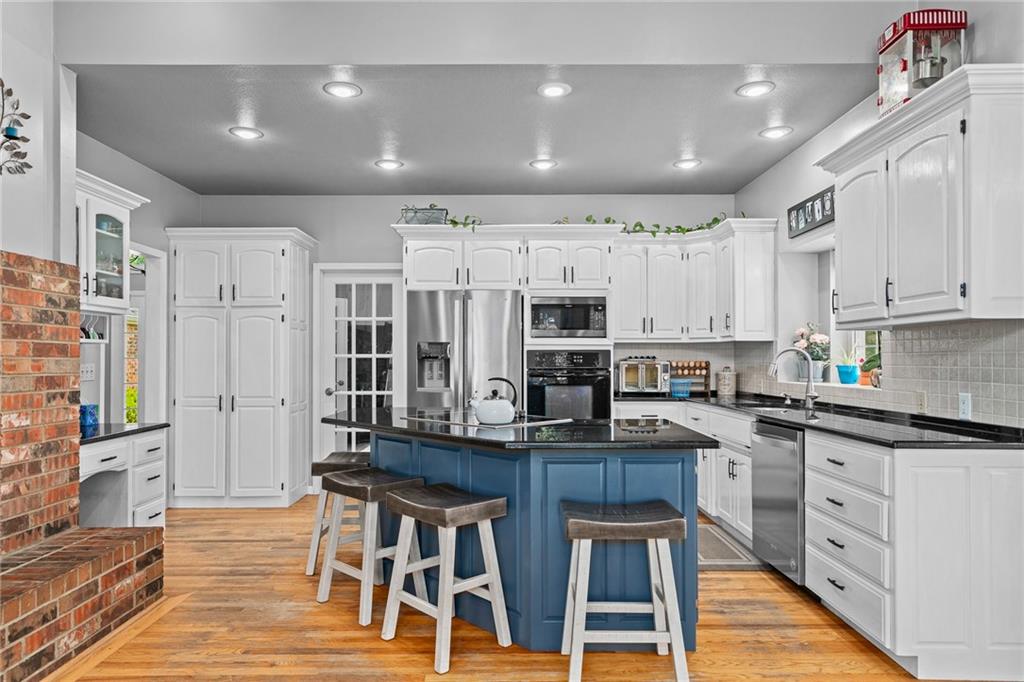 19252 South 1715th Road Nevada, MO 64772 - Photo 3 of 52