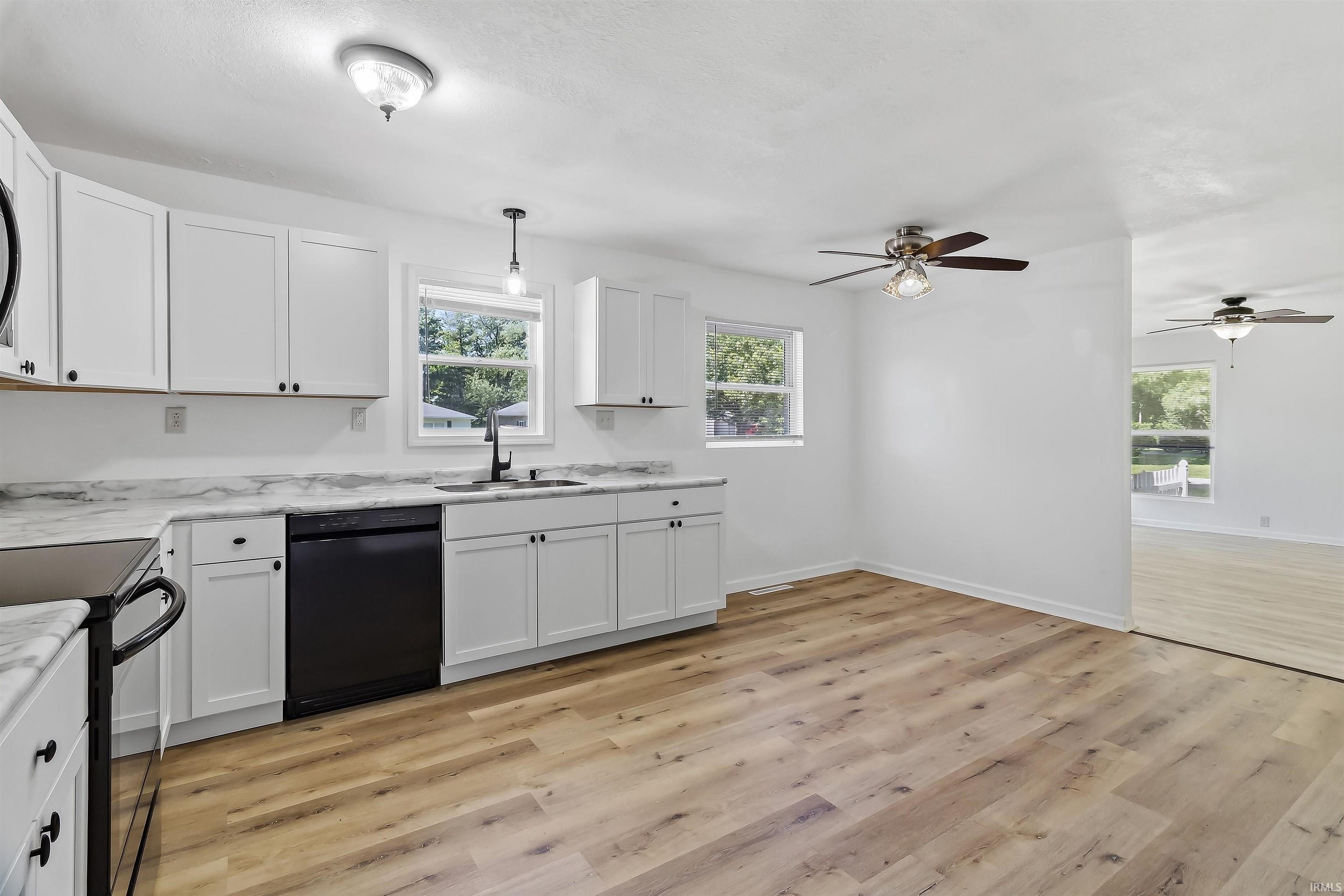 5915 South Delmar Road Marion, IN 46953 - Photo 9 of 29