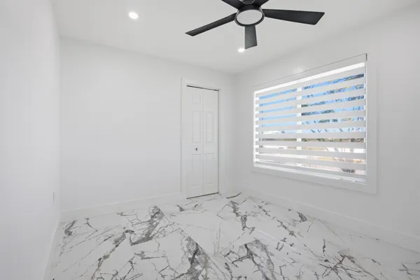 en empty room with window