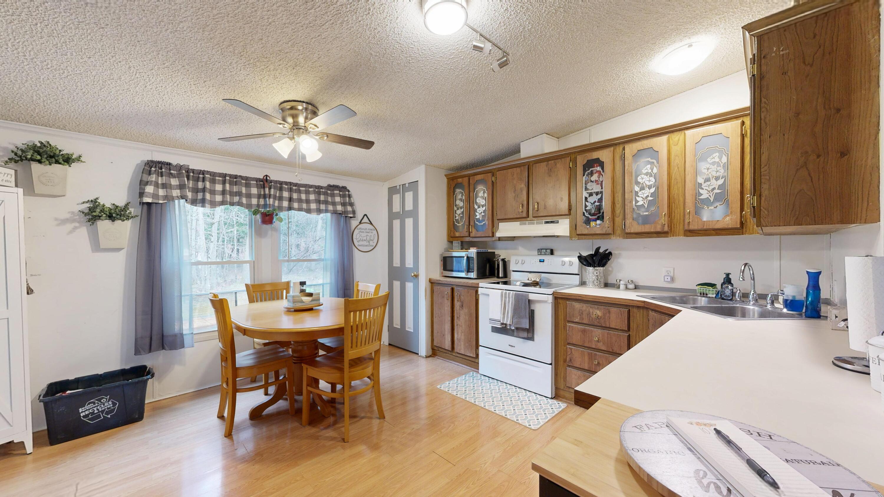 24 Mad Bulldog Road Sabattus, ME 04280 - Photo 4 of 33 kitchen