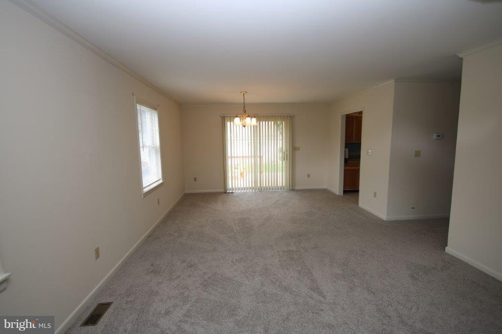 17040 Melville Road Henderson, MD 21640 - Photo 11 of 28 Great~Room