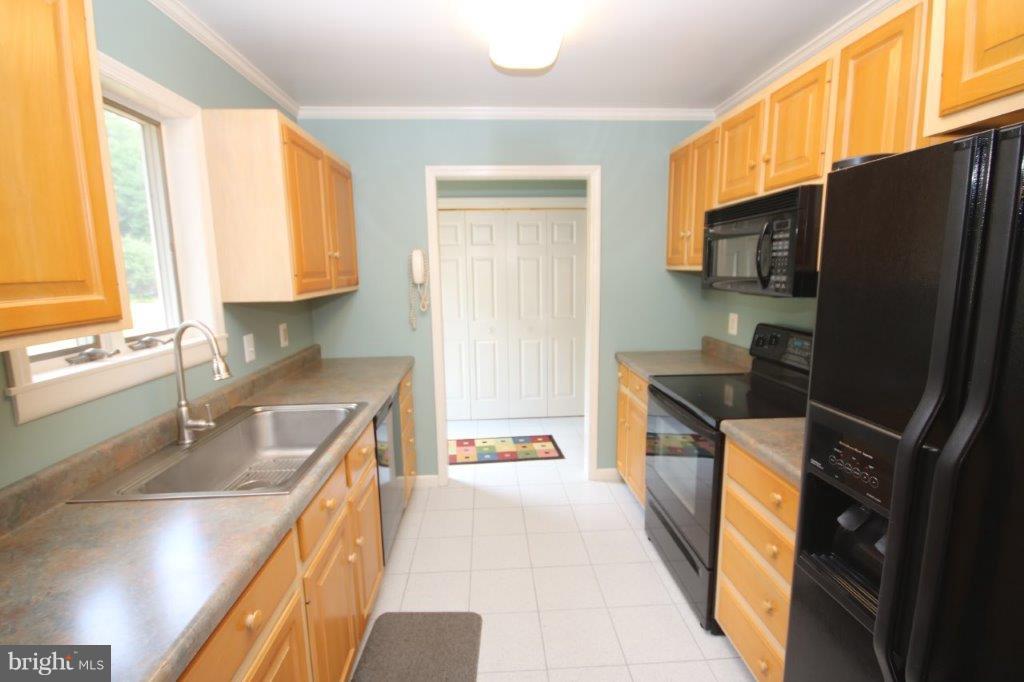 17040 Melville Road Henderson, MD 21640 - Photo 14 of 28 Kitchen