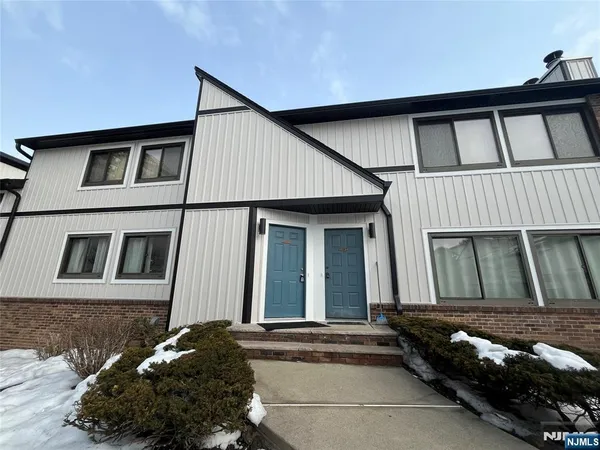 $3,900 | 1437 John Street, Fort Lee, NJ 07024