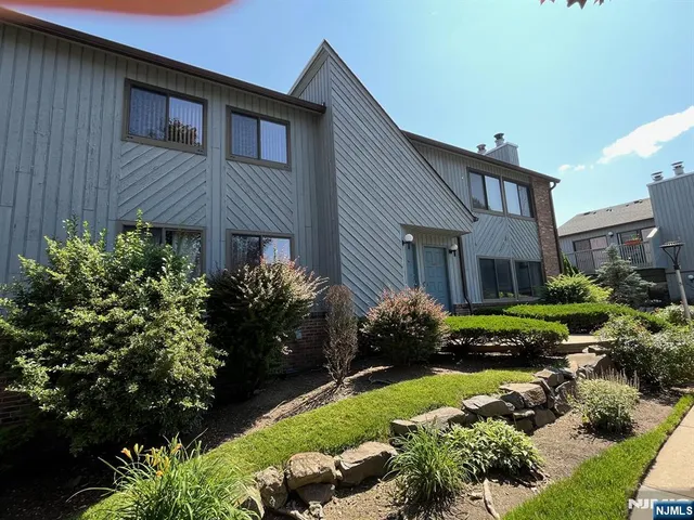 $3,900 | 1437 John Street, Fort Lee, NJ 07024