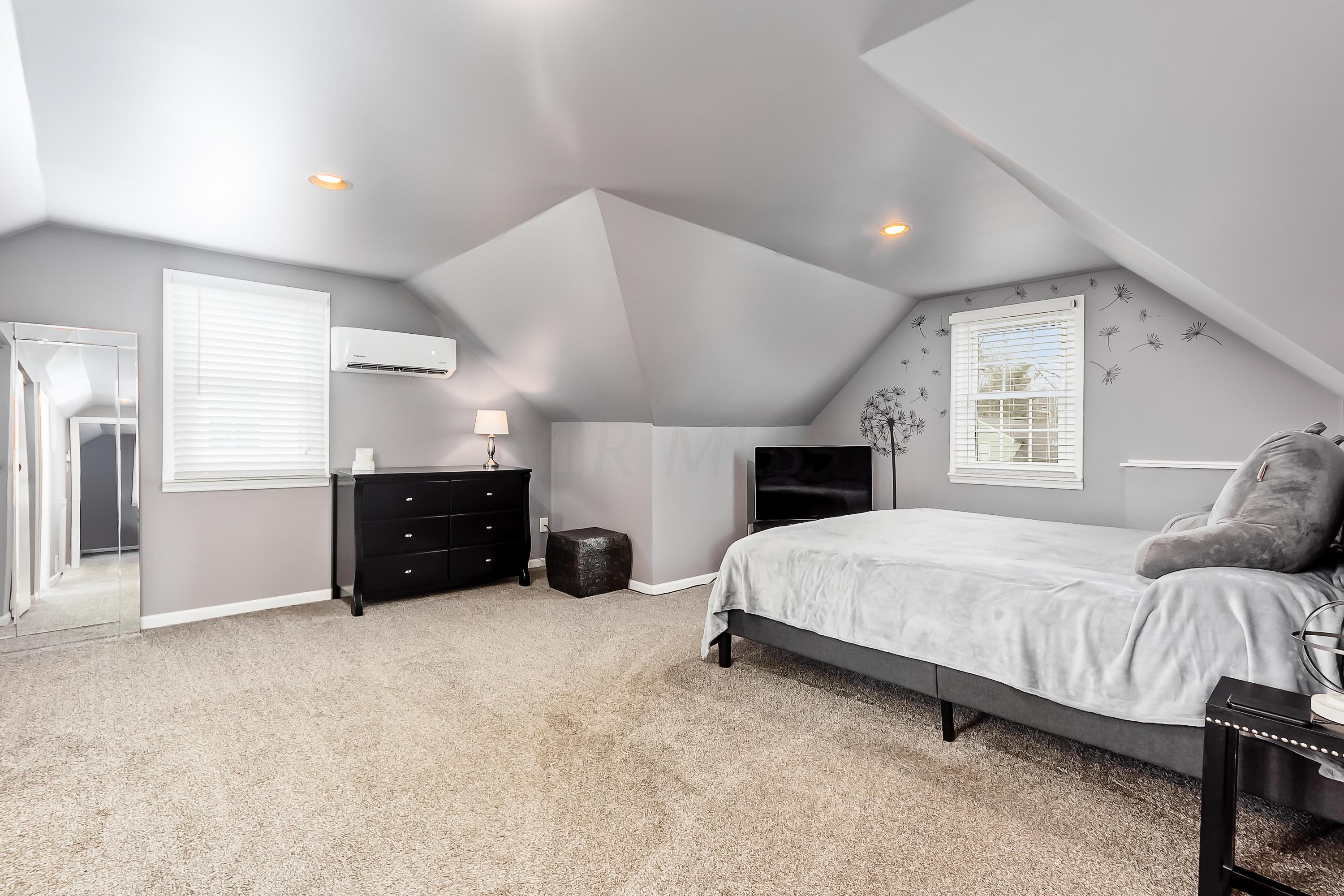 2229 Ridgeview Road Columbus, OH 43221 - Photo 26 of 42