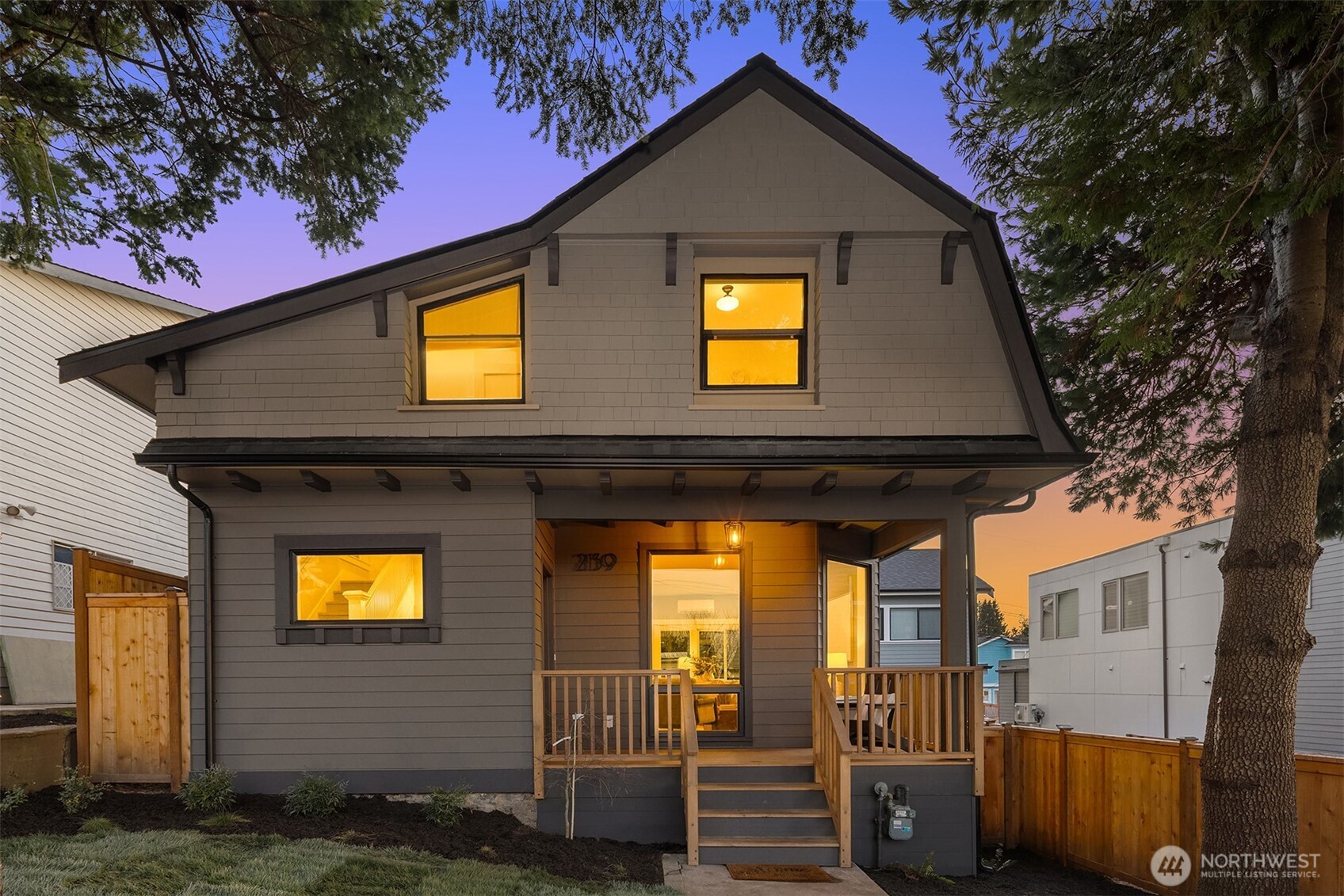 2139 North 62nd Street Seattle, WA 98103 - Photo 2 of 29