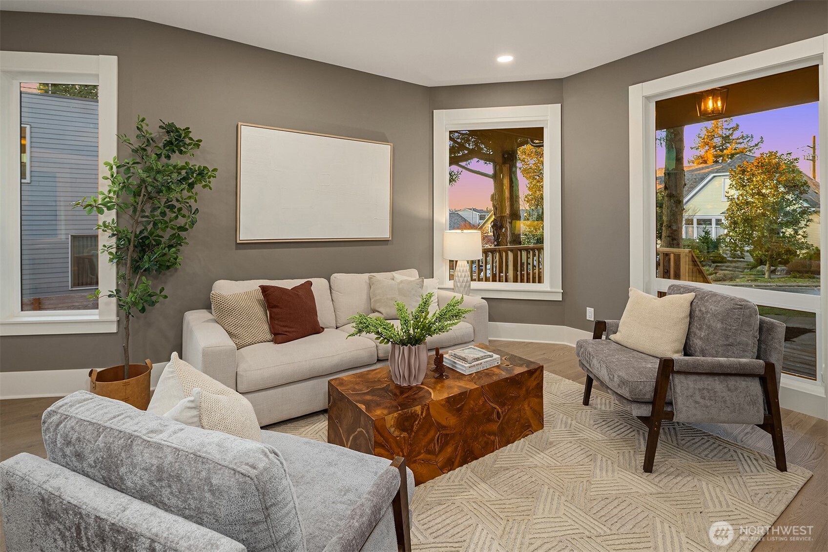 2139 North 62nd Street Seattle, WA 98103 - Photo 4 of 29