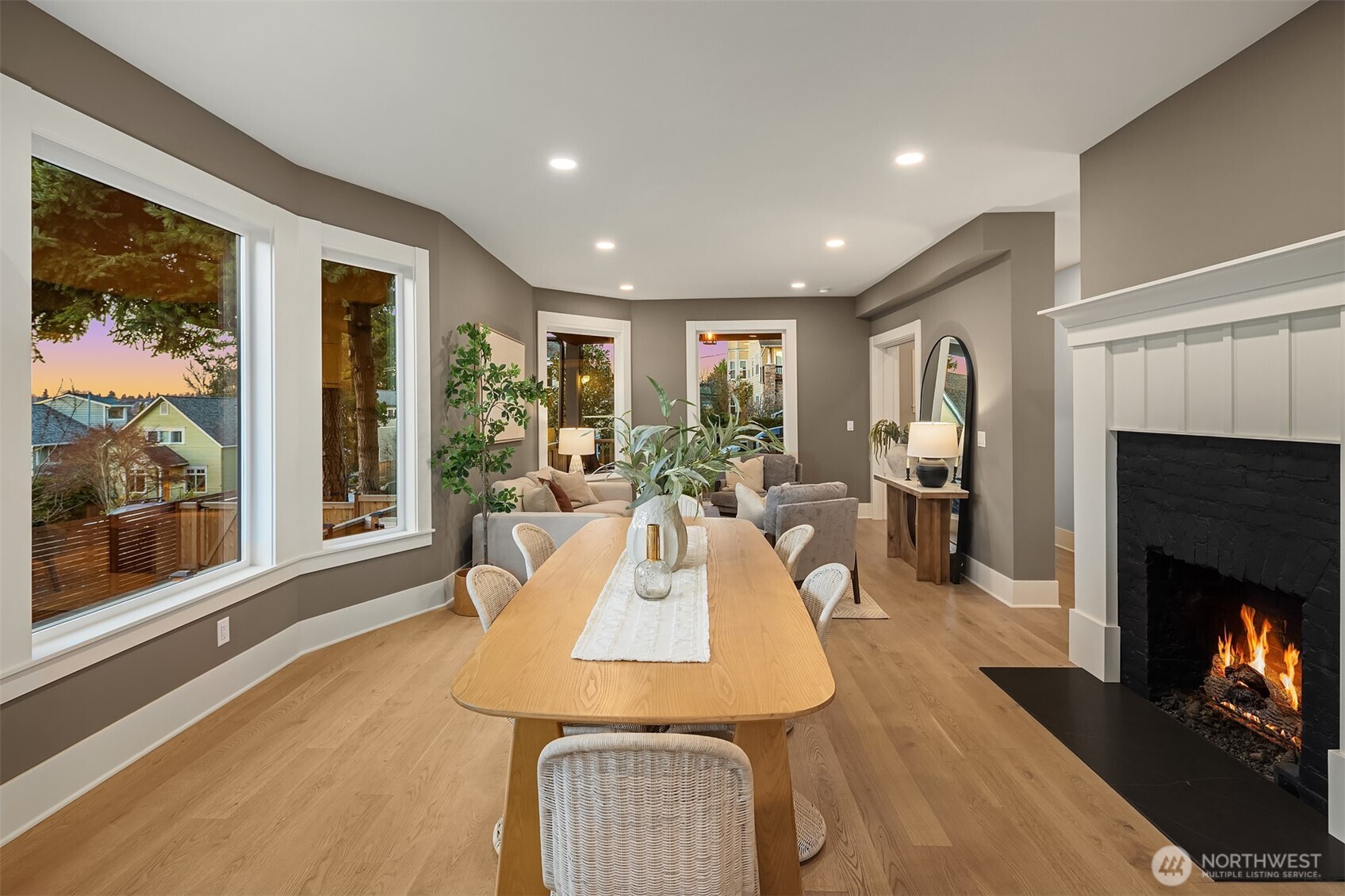 2139 North 62nd Street Seattle, WA 98103 - Photo 8 of 29