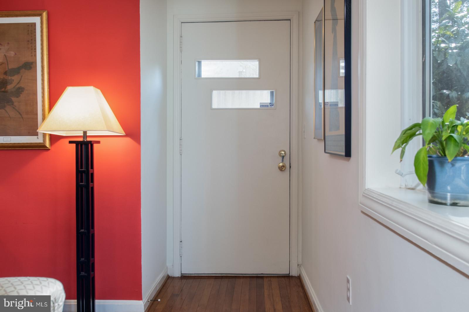 7037 Coventry Road Alexandria, VA 22306 - Photo 32 of 39 Interior