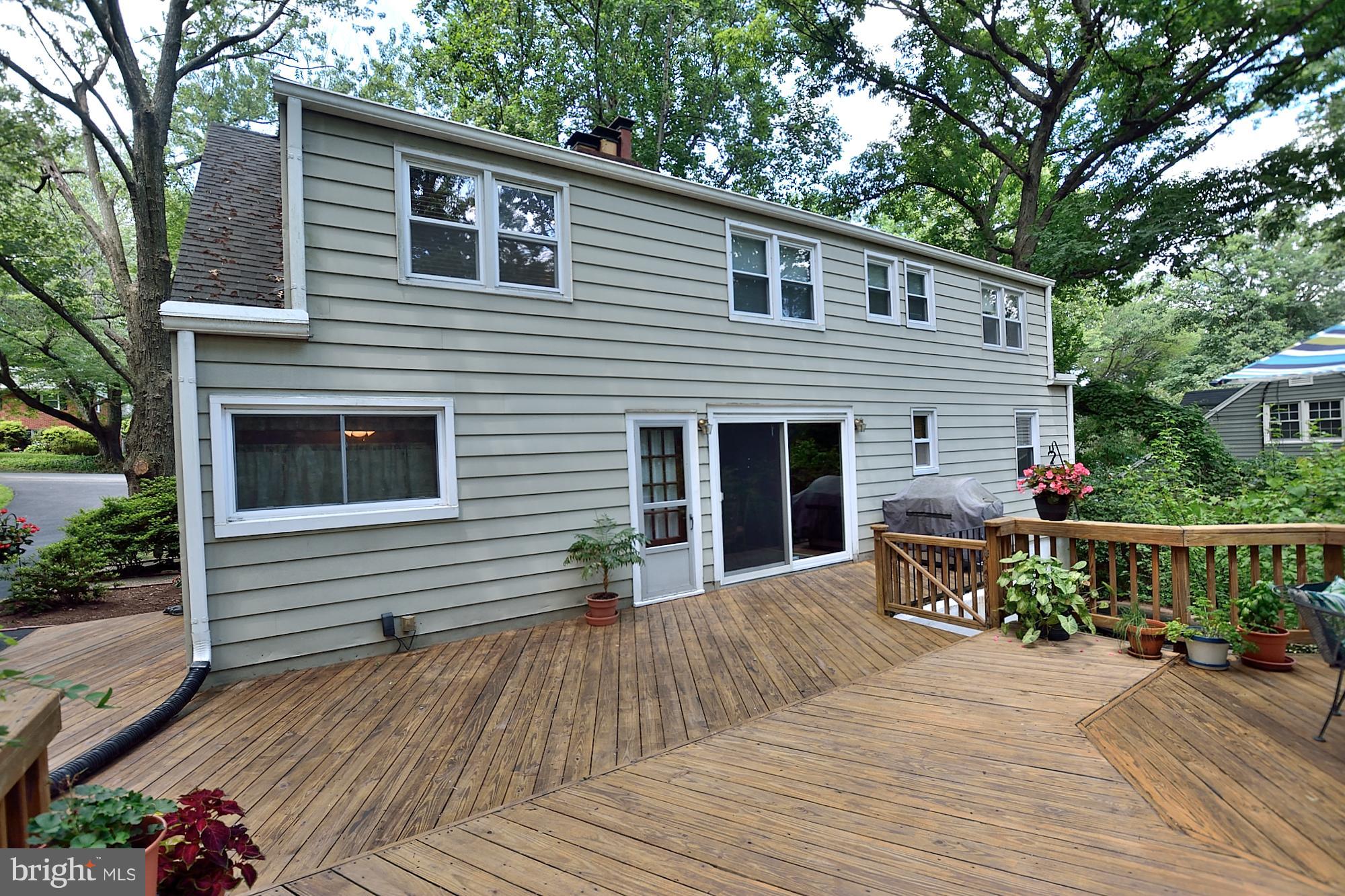 7037 Coventry Road Alexandria, VA 22306 - Photo 38 of 39 Exterior (Rear)
