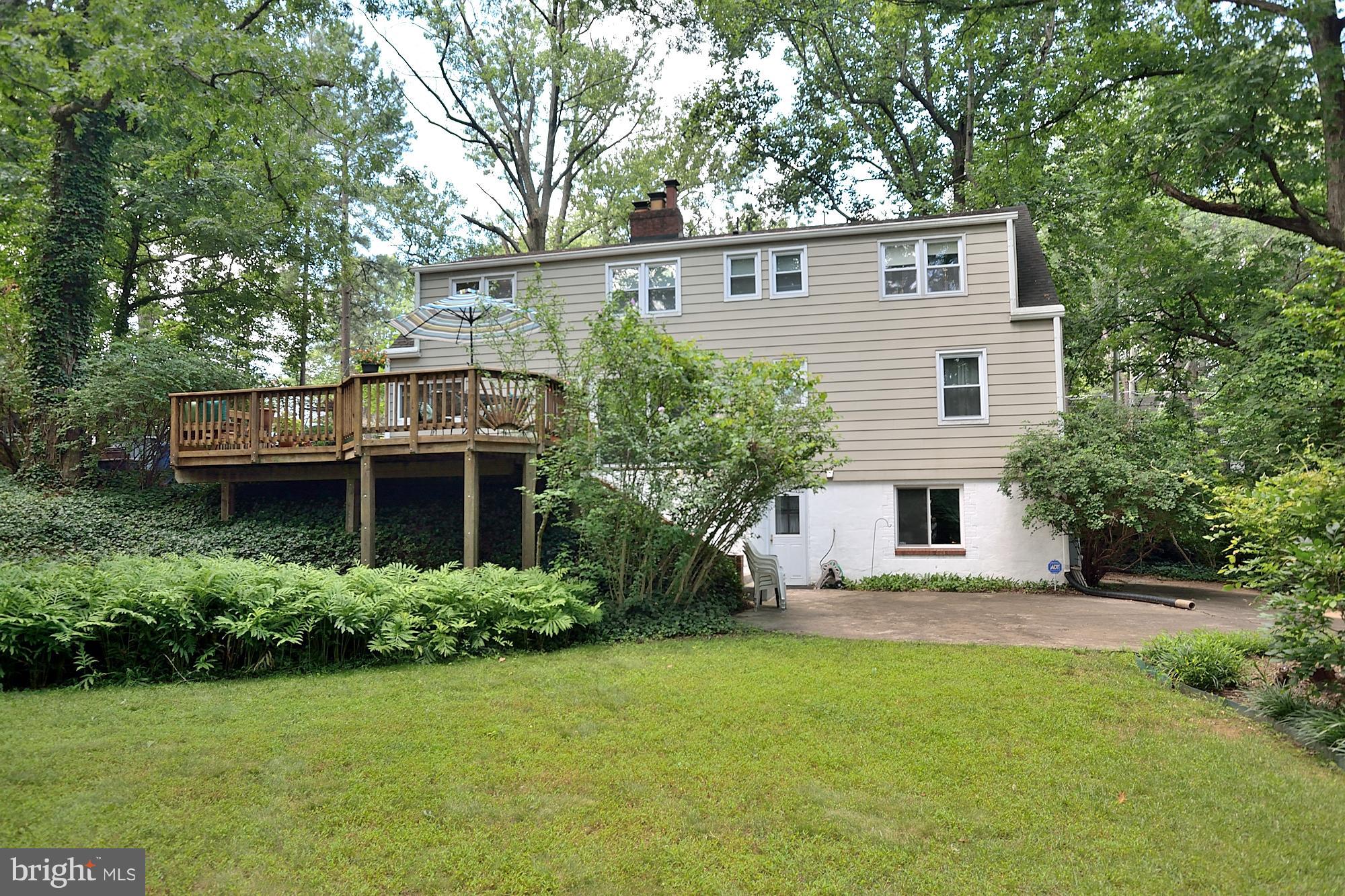 7037 Coventry Road Alexandria, VA 22306 - Photo 7 of 39 Exterior (Rear)
