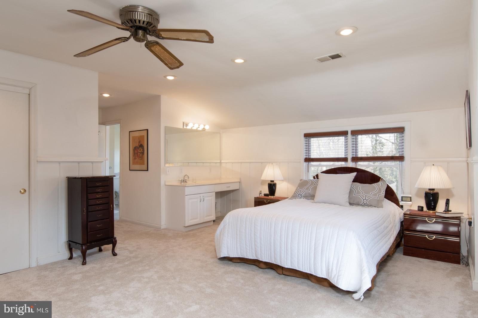 7037 Coventry Road Alexandria, VA 22306 - Photo 9 of 39 Master Bedroom with Ceiling Fan