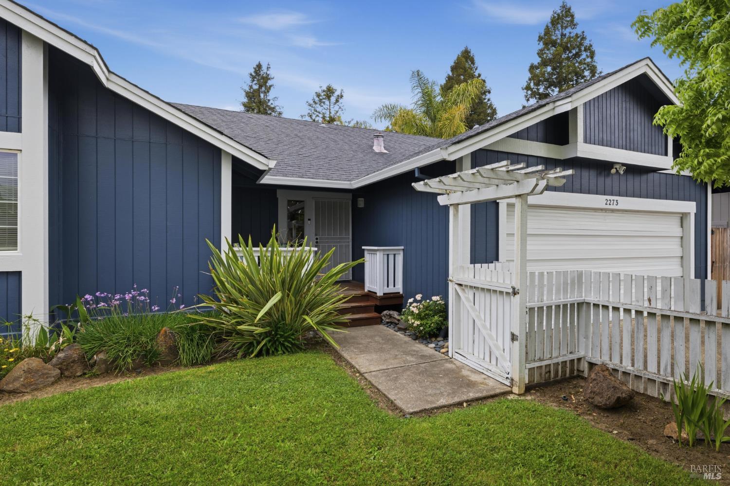 2273 White Chapel Court Santa Rosa, CA 95401 - Photo 6 of 59