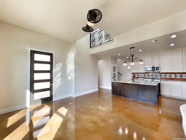 $2,450 | 1690 Gruene Vineyard Crossing, New Braunfels, TX 78130