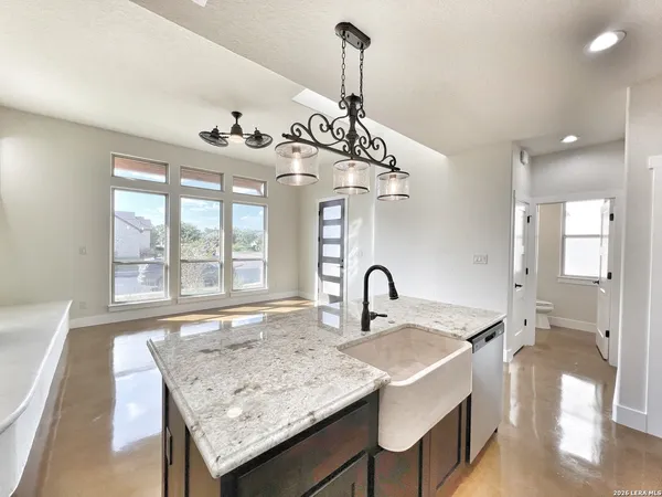 $2,450 | 1690 Gruene Vineyard Crossing, New Braunfels, TX 78130