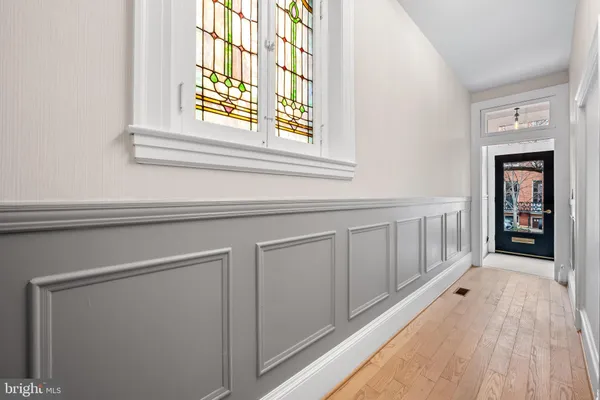 $2,200 | 1202 Bolton Street, Unit 2, Baltimore, MD 21217