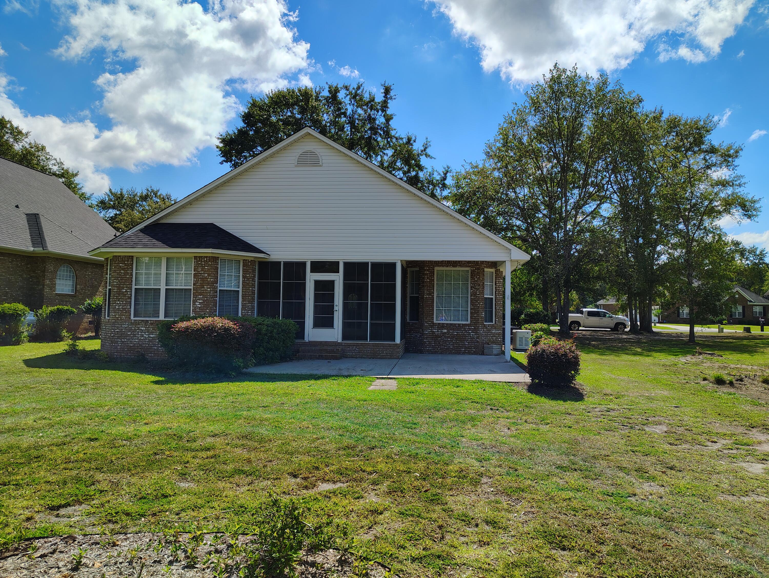 29 Lake Arbu Drive Manning, SC 29102 - Photo 11 of 53 IMG_20250831_114020353_HDR
