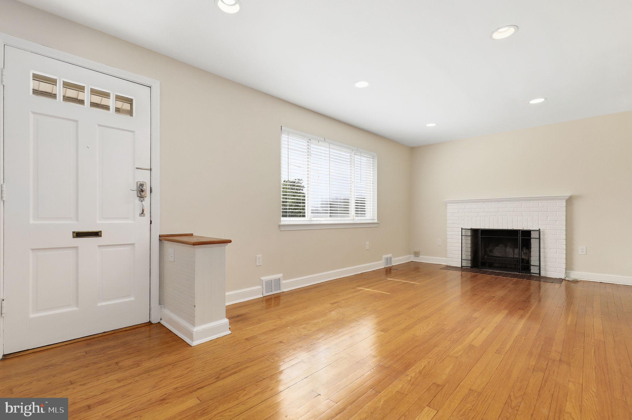 9614 Dilston Road Silver Spring, MD 20903 - Photo 6 of 37
