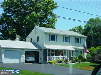 214 Crestview Road Hatboro, PA 19040 - Photo 1 of 7 Exterior Front