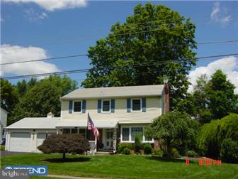 214 Crestview Road Hatboro, PA 19040 - Photo 2 of 7 Exterior Front