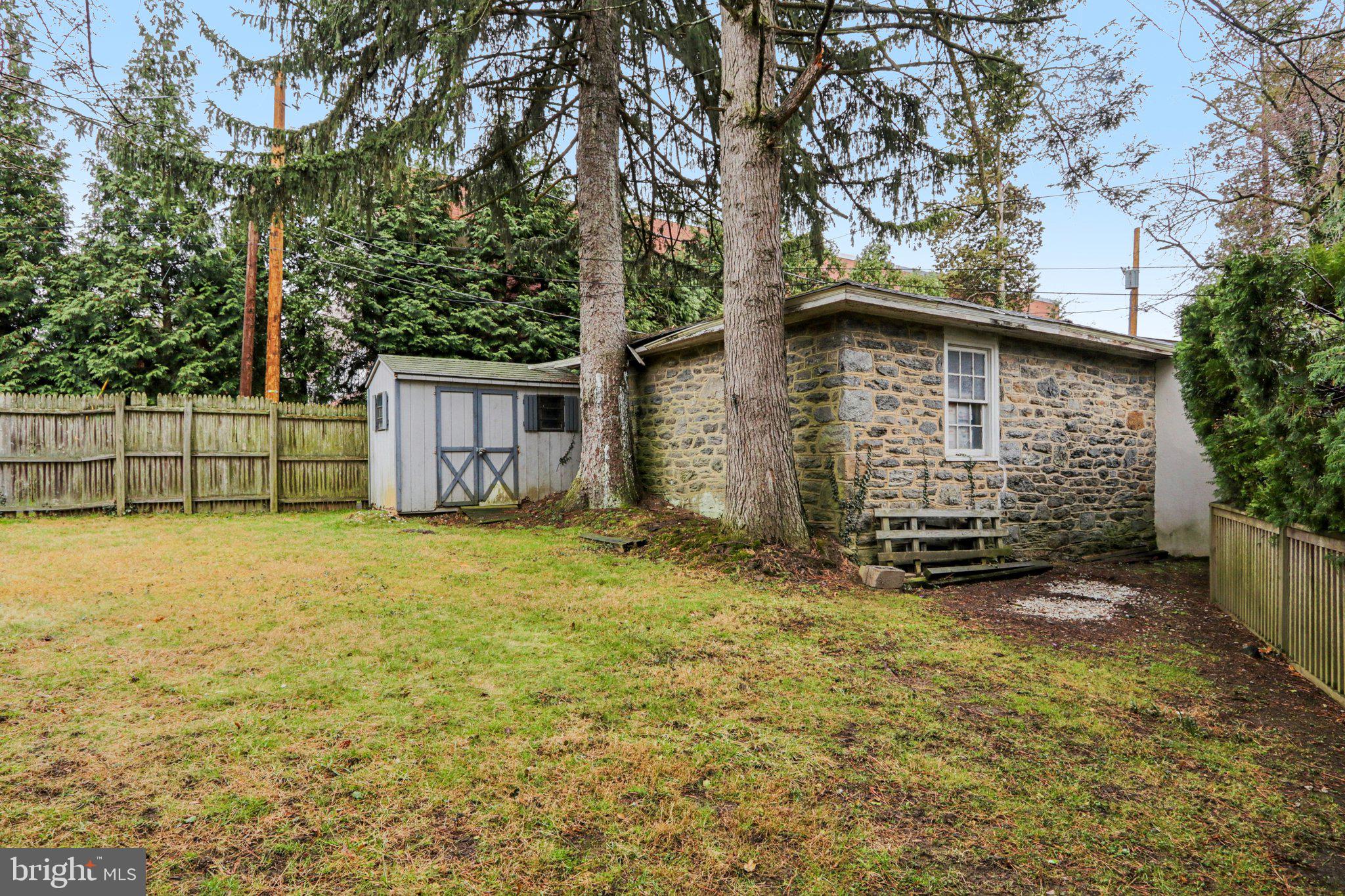 708 Meetinghouse Road Elkins Park, PA 19027 - Photo 37 of 38 a view of backyard and tree